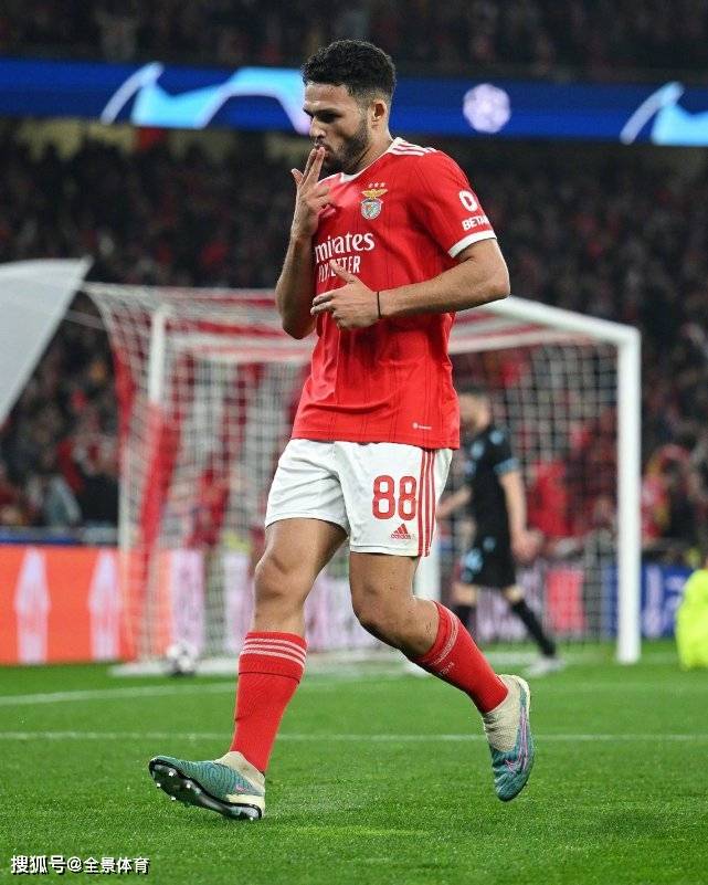 已被皇马甩9分！马竞天崩开局 1亿巨星不满西蒙尼：总是换我